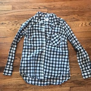 Gingham long sleeve top
